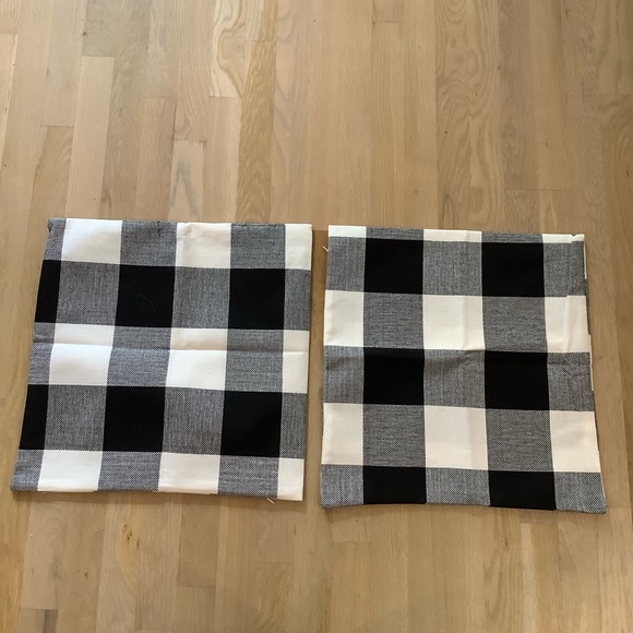Burlap farmhouse Buffalo check pillow covers❤️❤️ - Picture 4 of 11